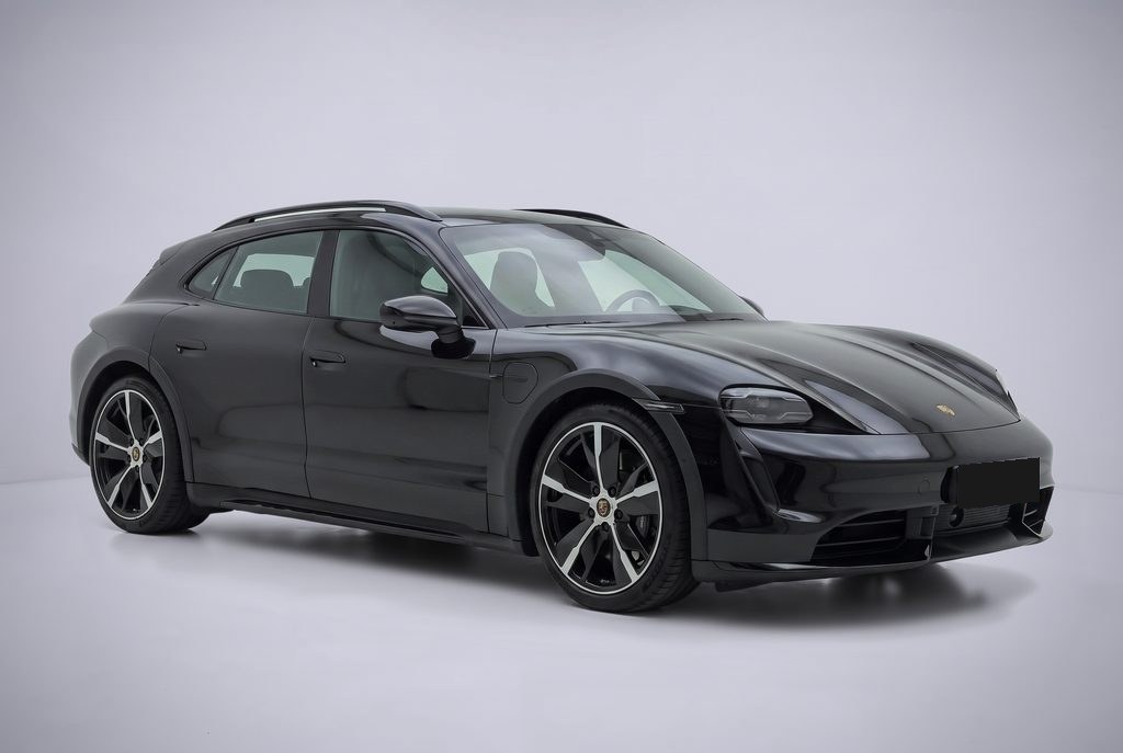 Studio render of the same Porsche Taycan Sport Turismo